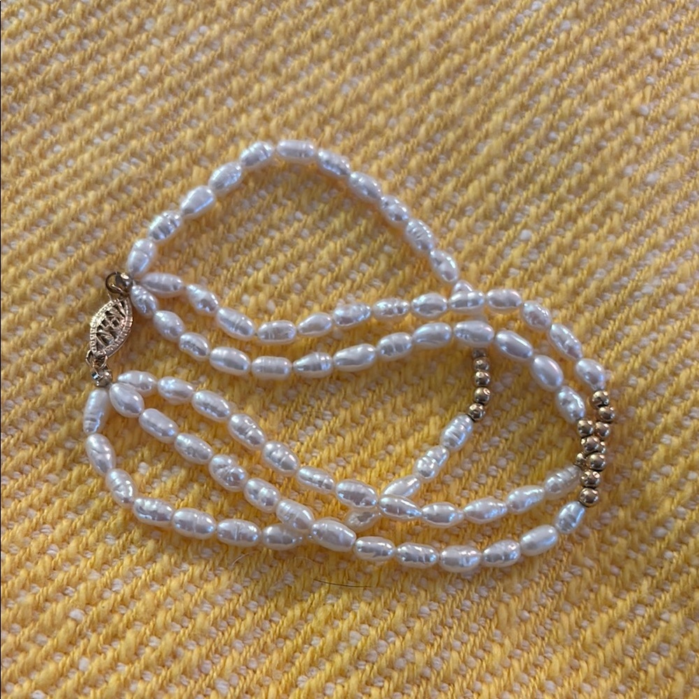 Seed pearl bracelet with 14k gold